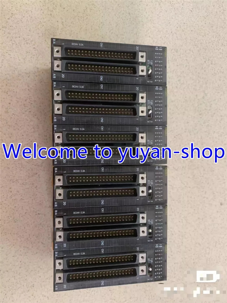 1PC USED FOR OMRON CJ1W-OD261 Output Unit