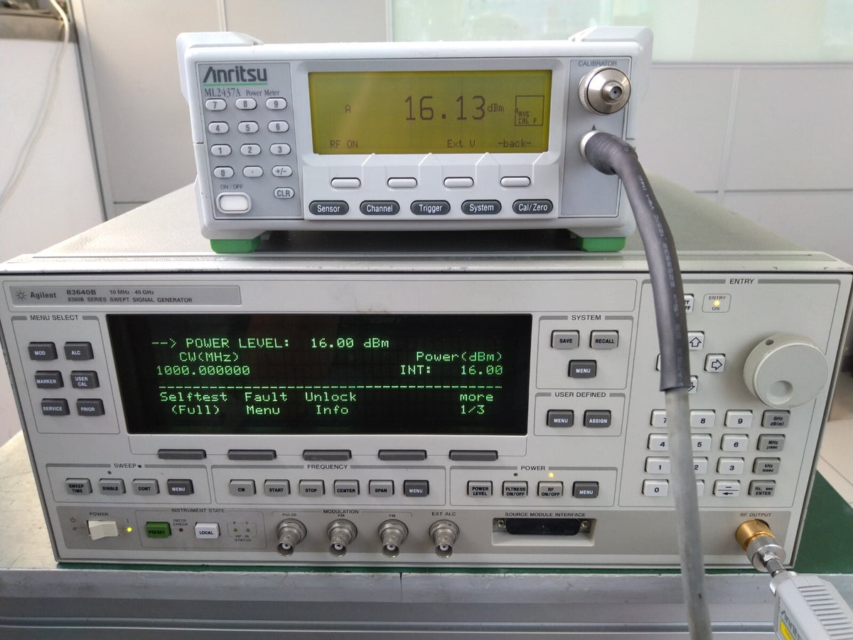 Agilent 83640B 10MHz-40GHz Synthesized Sweep Signal Generator _ 1338