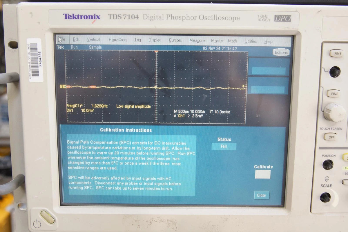 Tektronix TDS 7104 4Ch 1GHz 1GSa/s Digital Phosphor Oscilloscope AS-IS