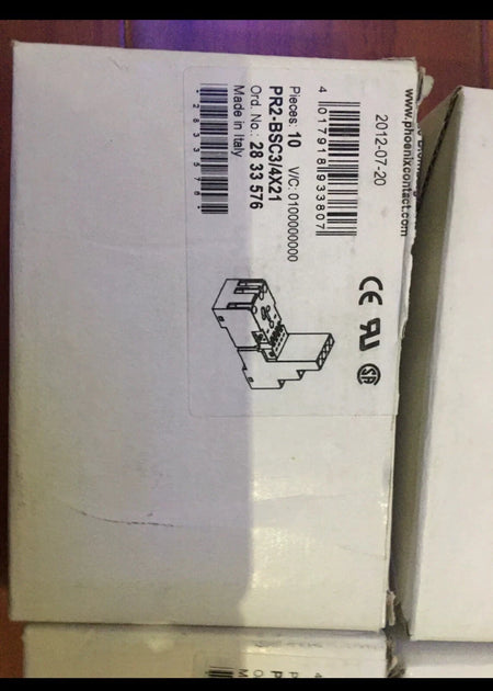 Phoenix Contact 2833576 Terminal Block Connector, 3 Contacts, Spring Cage Connection