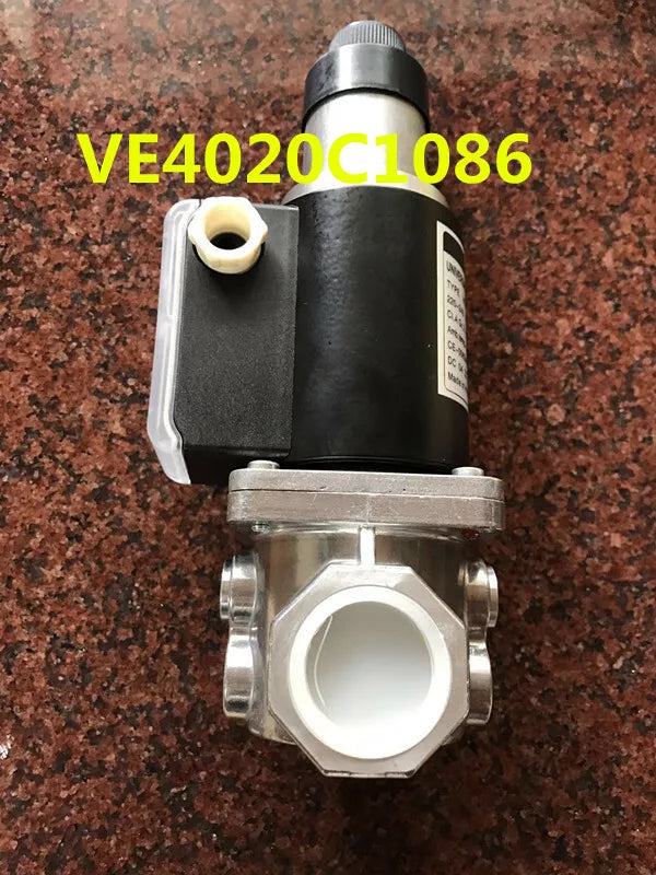 1PCS New FOR Honeywell VE4020C1086 Solenoid Valves #Q8262 ZX