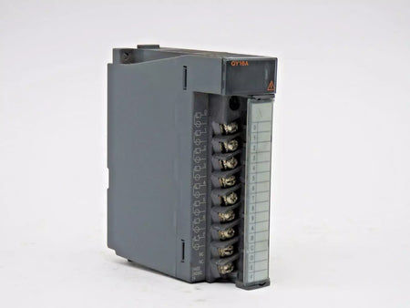 Mitsubishi QY18A Digital Output Module Q Series 240 VAC Used & Tested