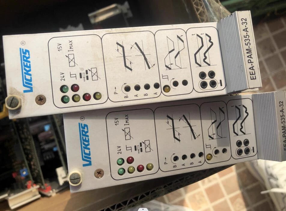 Vickers EE-04053-042 / EEA-PAM-535-A-32 Hydraulic Proportional Valve