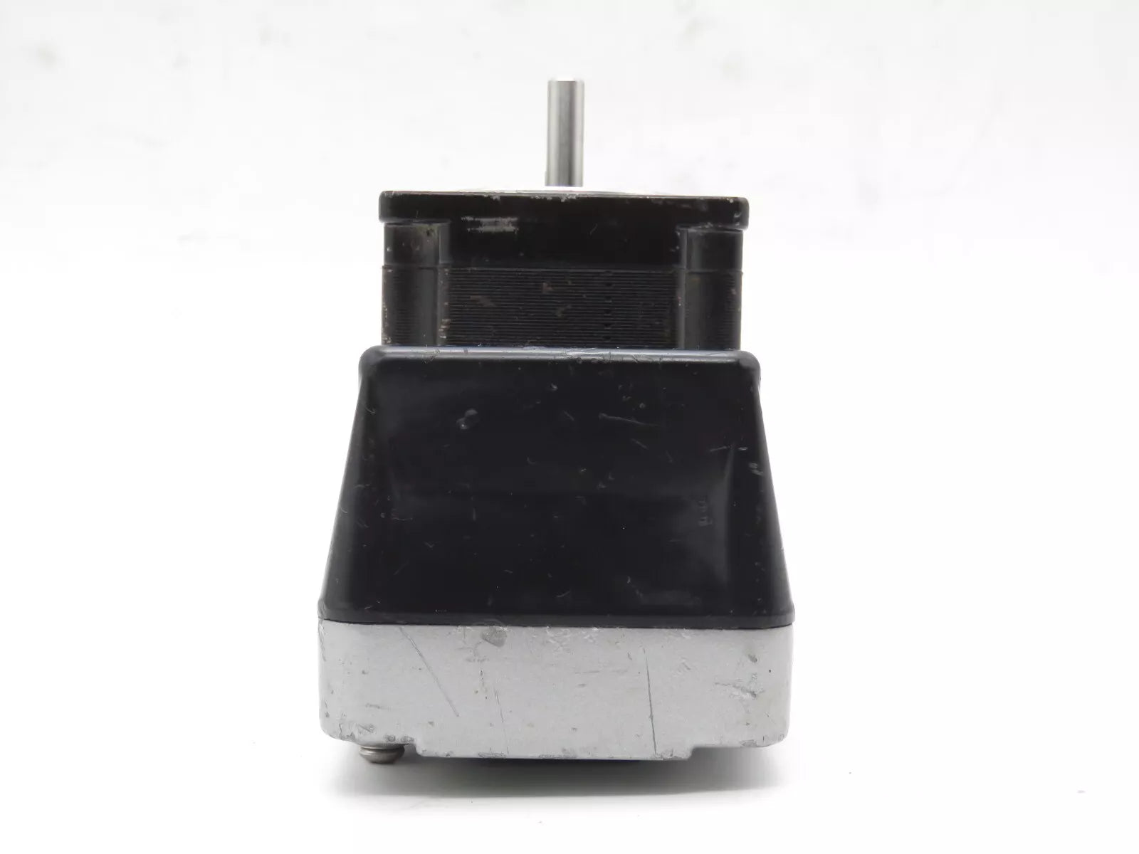Schneider Electric LMDCP571 Stepper Motor Nema 23, Standard Torque