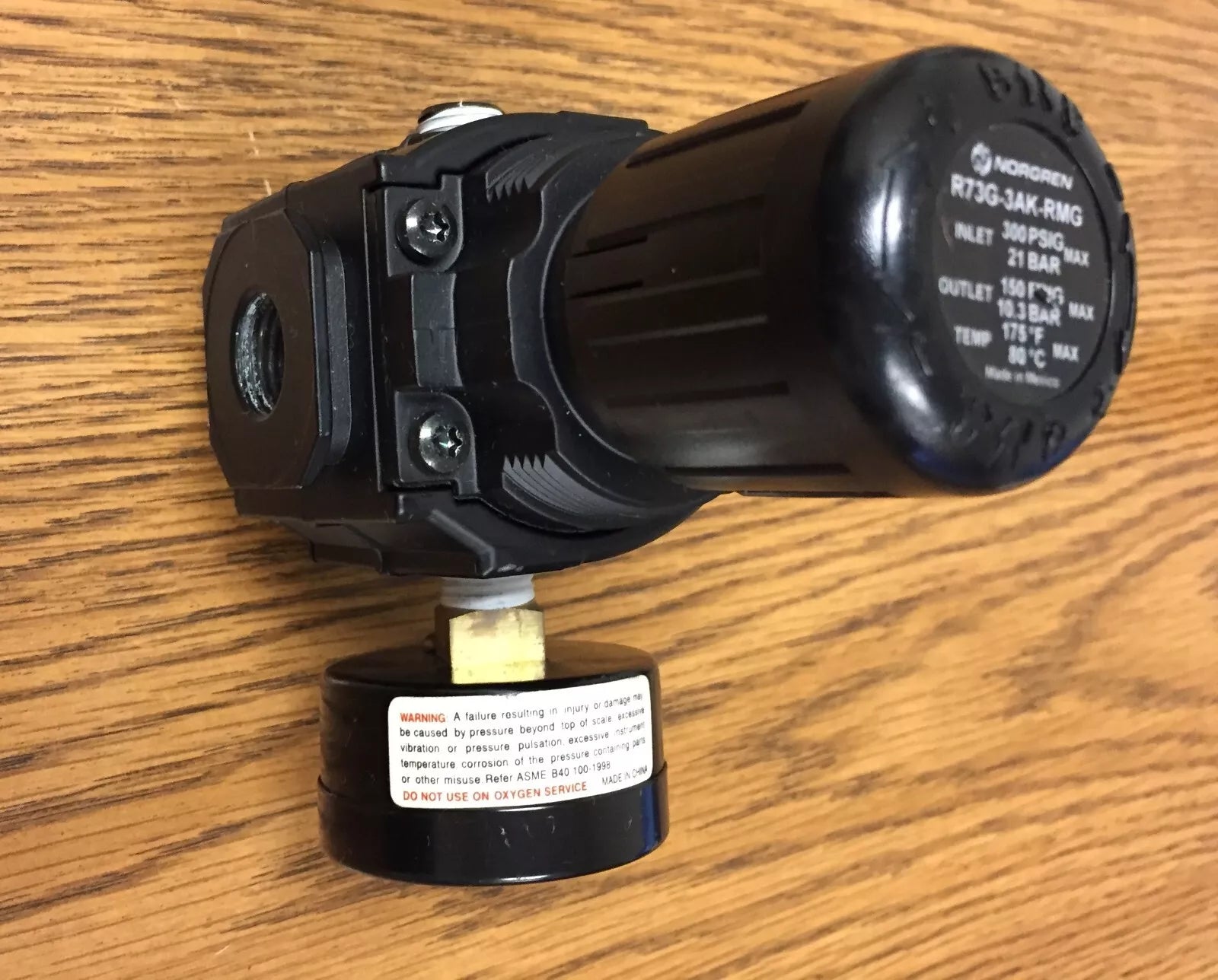Norgren R73G-3AK-RMG Pressure Regulator with 18-013-209 1-1/2 Pressure Gauge