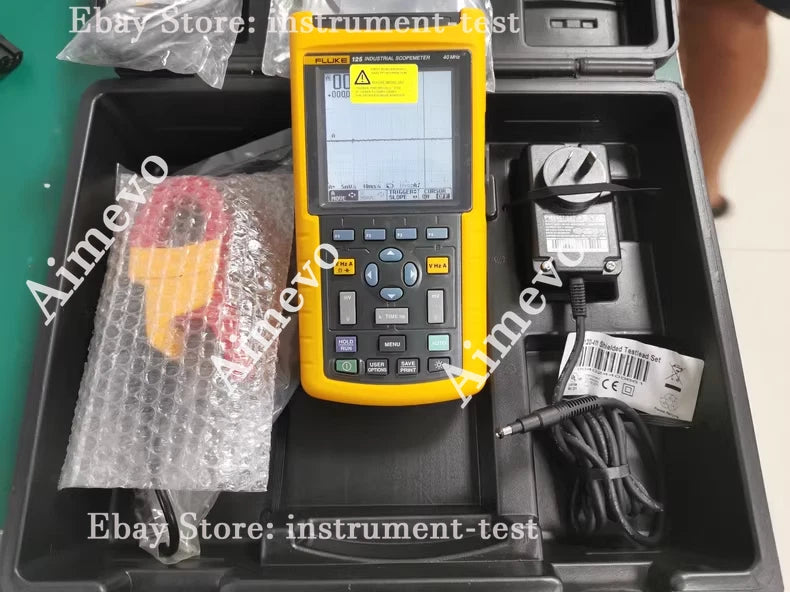 Fluke 125B Industrial Range 40MHz with Accessories