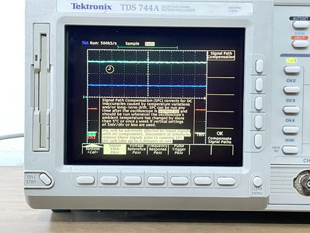 Tektronix TDS744A Oscilloscope 500MHz 2GS/s