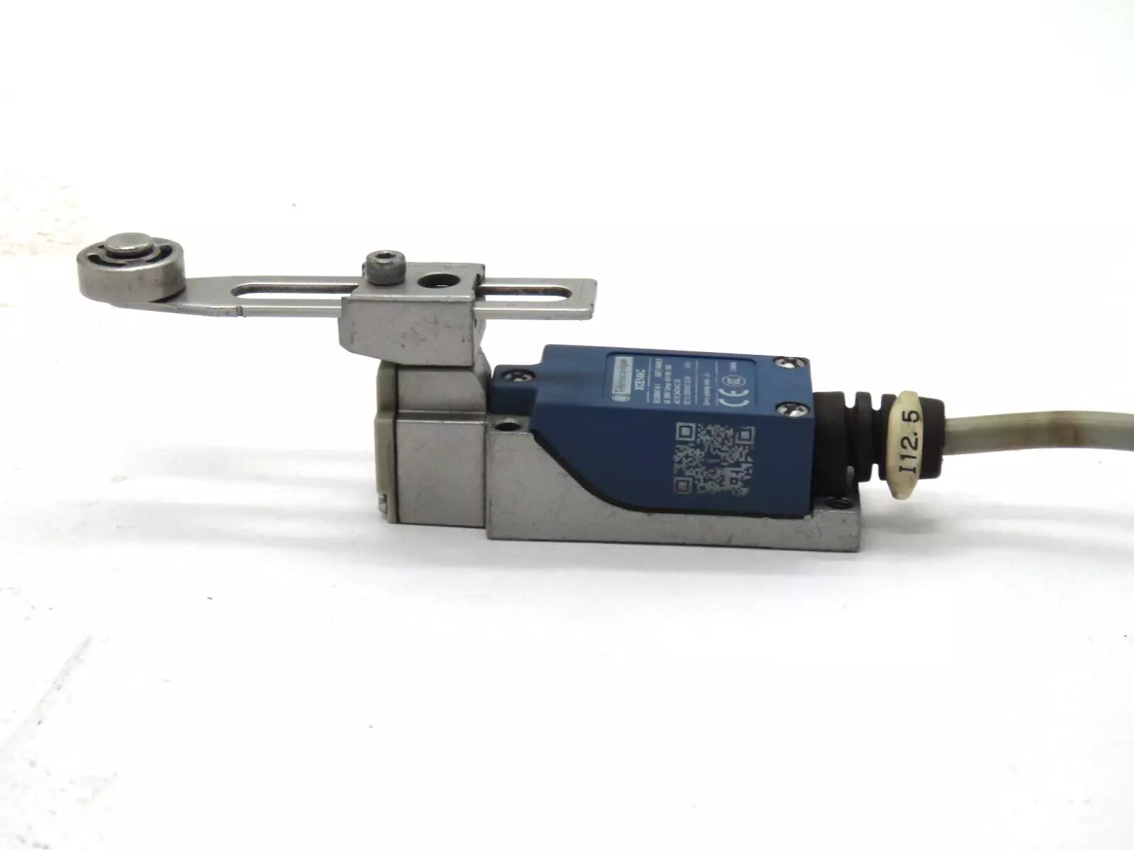 Telemecanique XCE146C Limit Switch for Industrial Applications