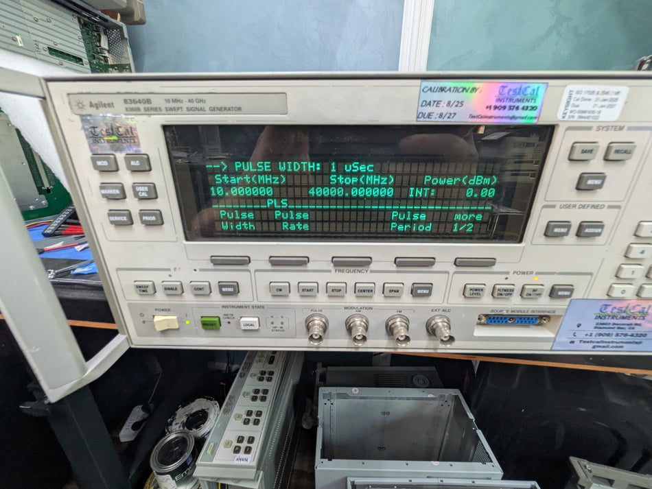 HP / AGILENT 83640B 10 Mhz-40 Ghz Signal Generator Atten Opts 1,6,8 Cal’d!