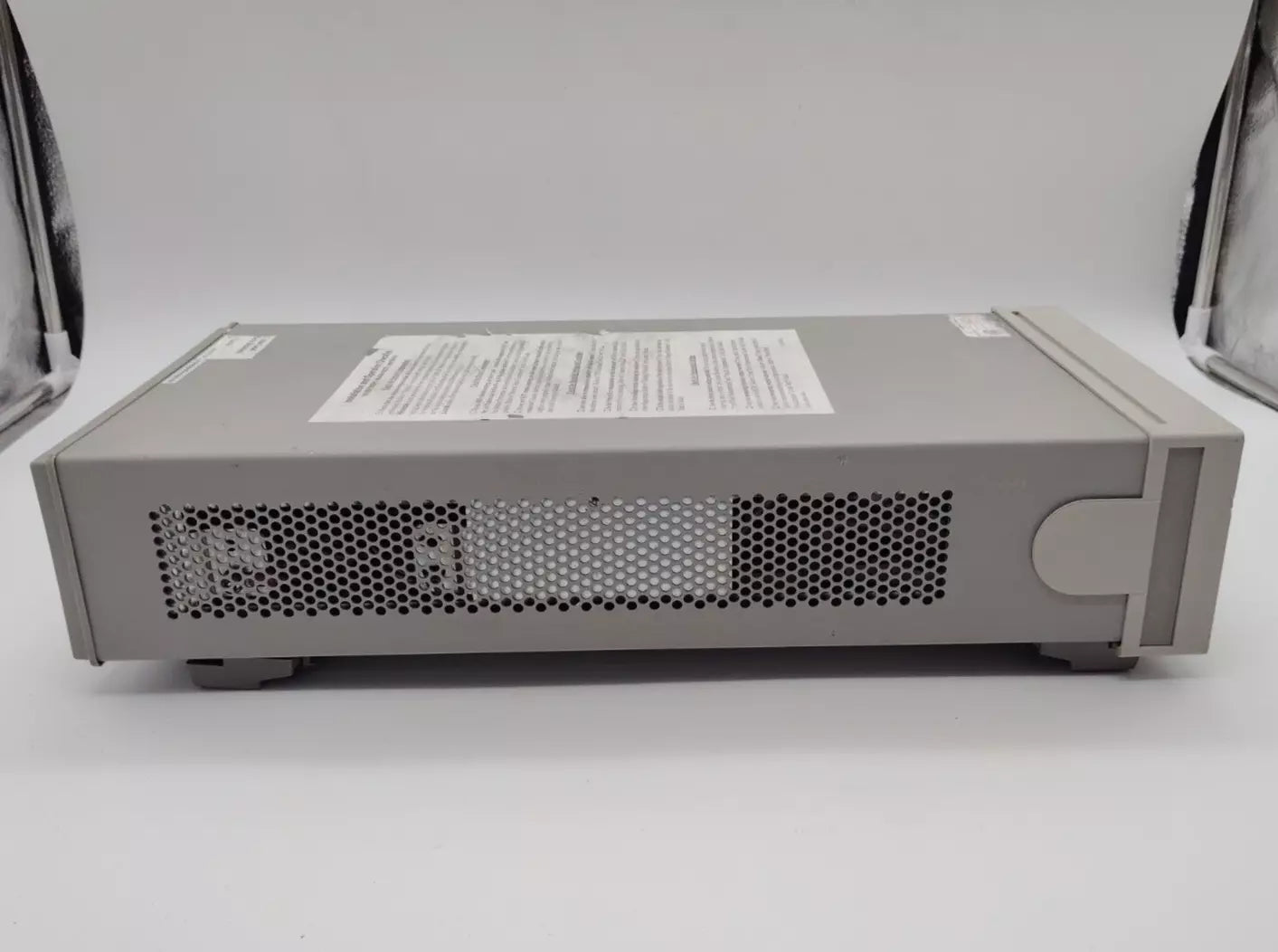 Keysight 66319D Dual Output Mobile DC Power Supply 15V 3A Battery Emulator GPIB