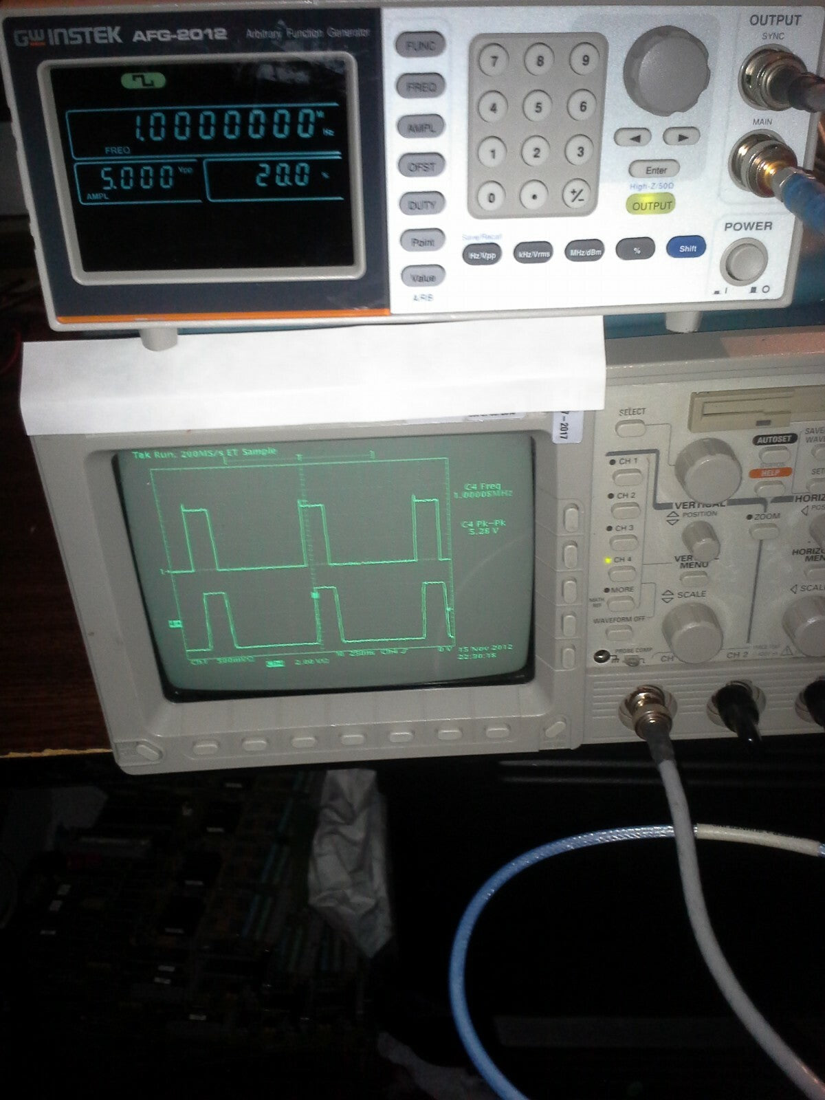 12 MHz Arbitrary Function Generator