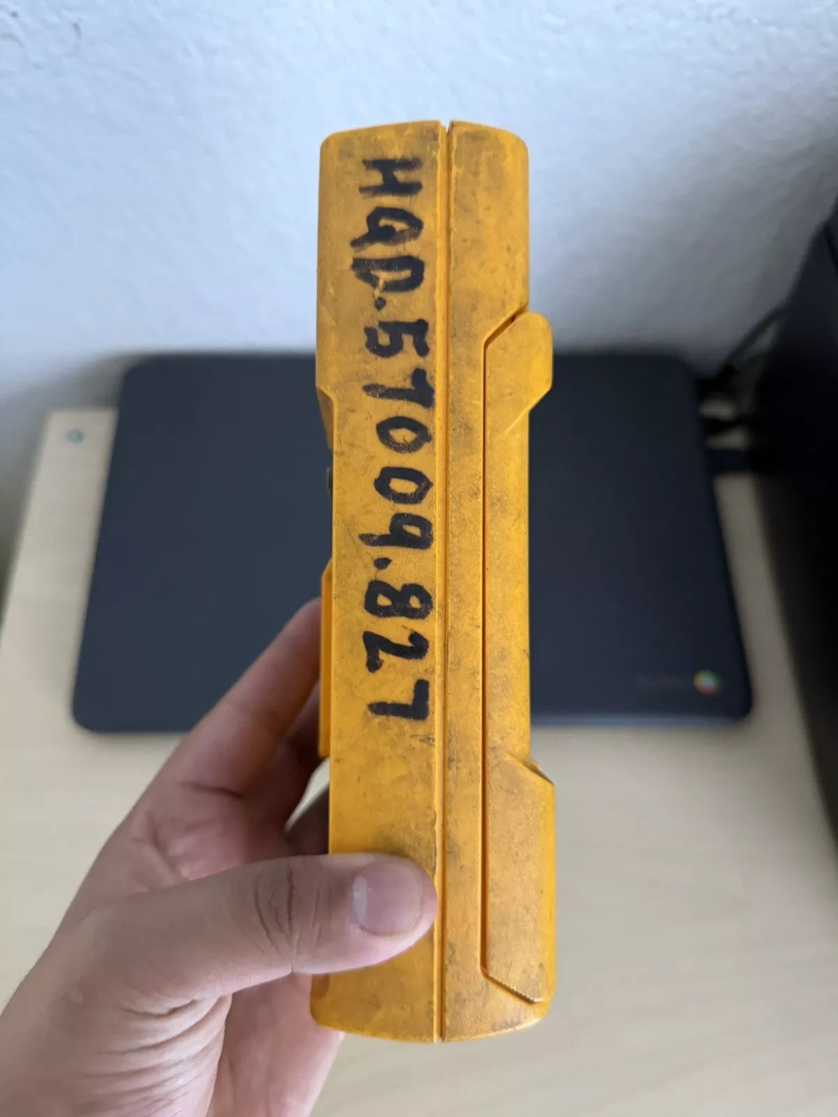 FLUKE 27 Multimeter (For Parts) - Replacement Parts Only