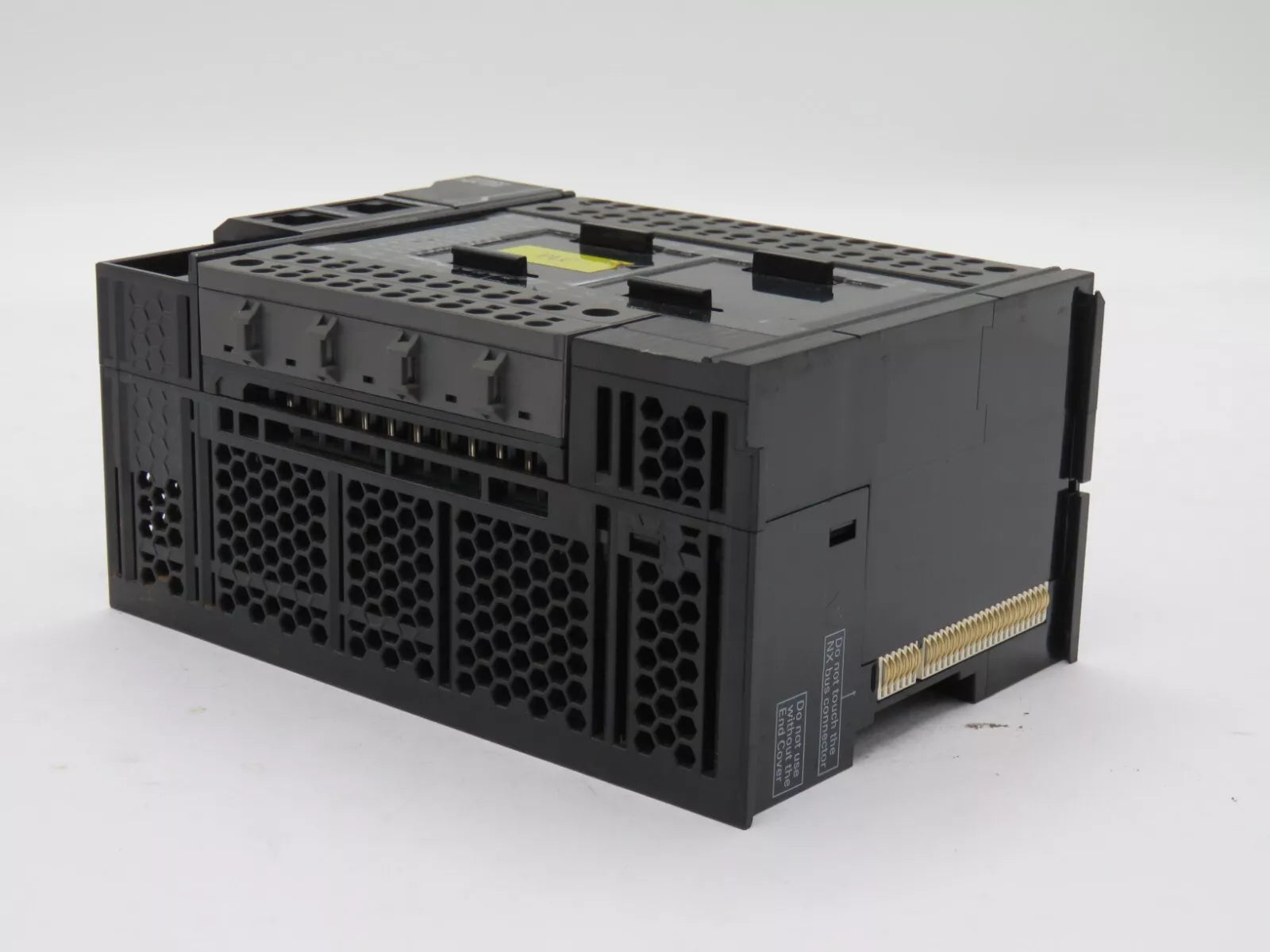 Omron NX1P2-1040DT Input/Output Programmable Controller Module 24V DC, 5.8mA