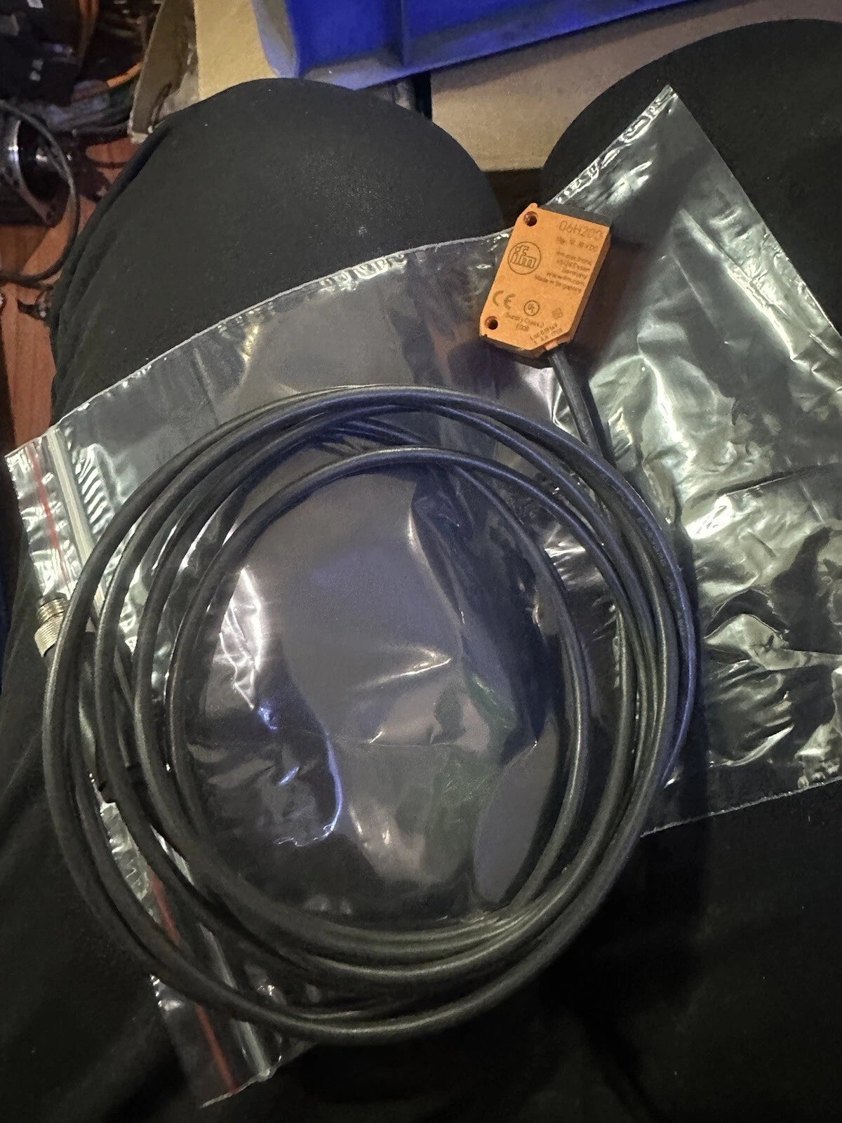 IFM O6H200 06H200: Industrial Capacitive Sensor