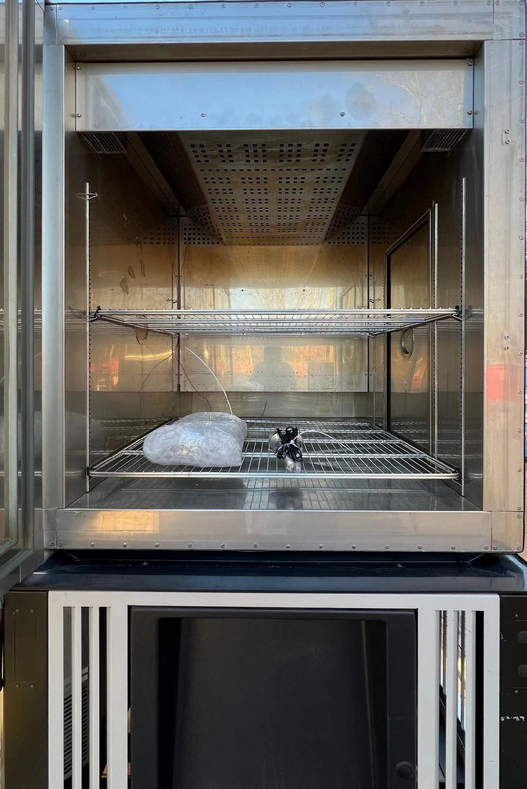 Thermotron SE-1000-6-6 Environmental Chamber (-70ºC to 180ºC)