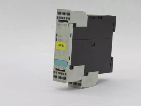 SIEMENS 3RN1010-2CB00 Motor Protection Module 24VDC Supply Voltage DIN-Railmount