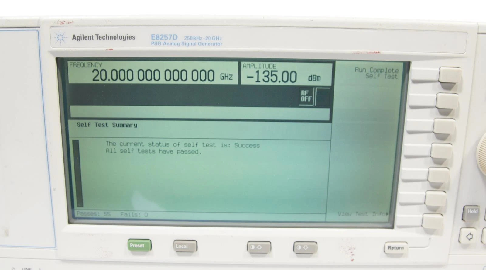 Agilent E8257D PSG 250kHz -20GHz Analog Signal Generator 007 1E1 1EH 520 UNT UNW