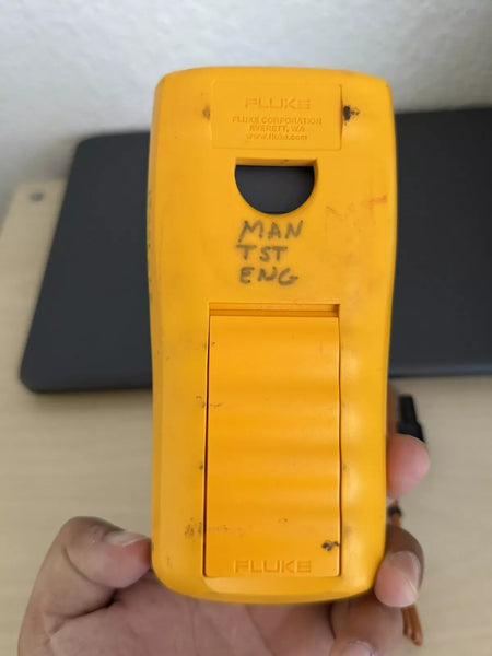 Fluke 54 II Digital Thermometer with Probe
