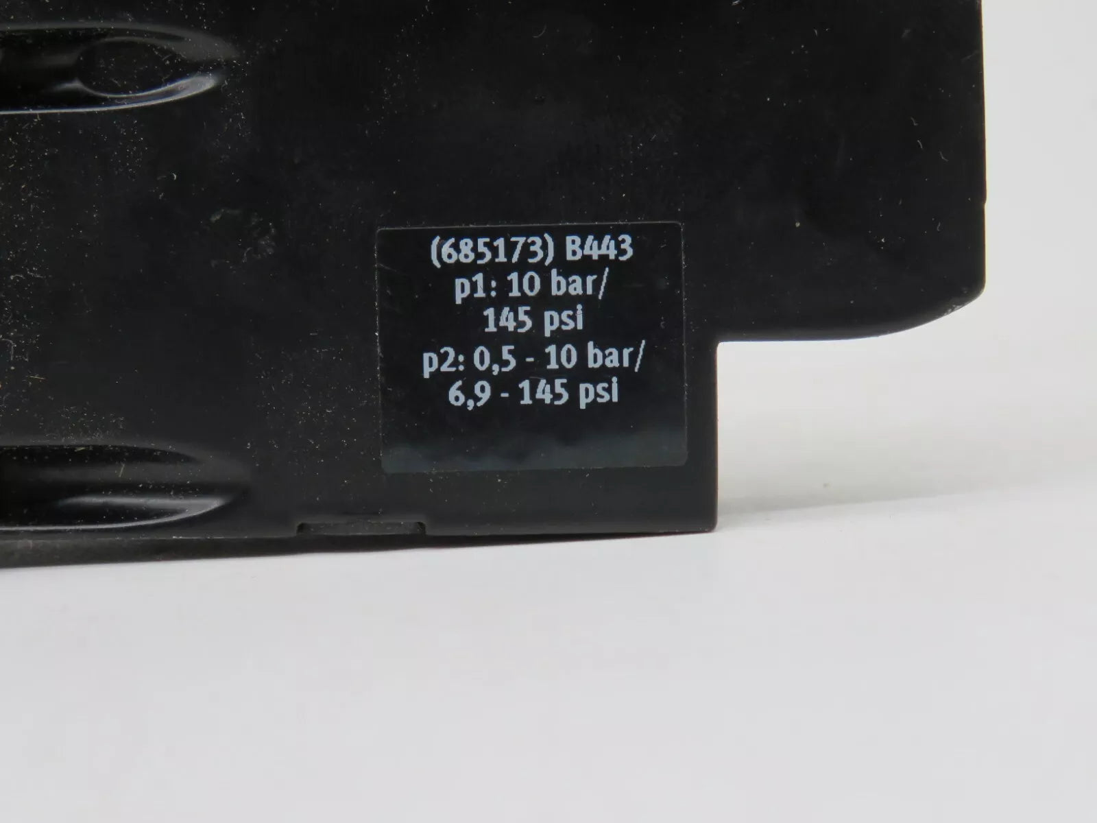 New Festo VABF-S4-1-R1C2-C-10 ZA Solenoid Valve Regulator Plate 26 MM