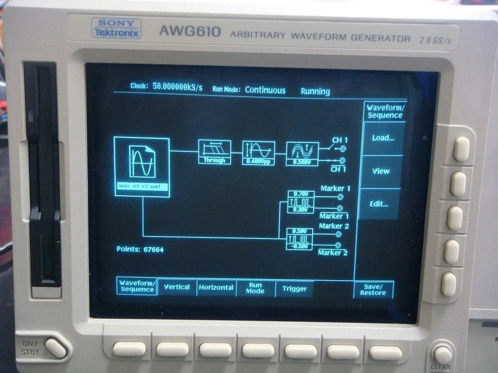 Tektronix AWG610 2.6GS/s 8MW Arbitrary Waveform Generator