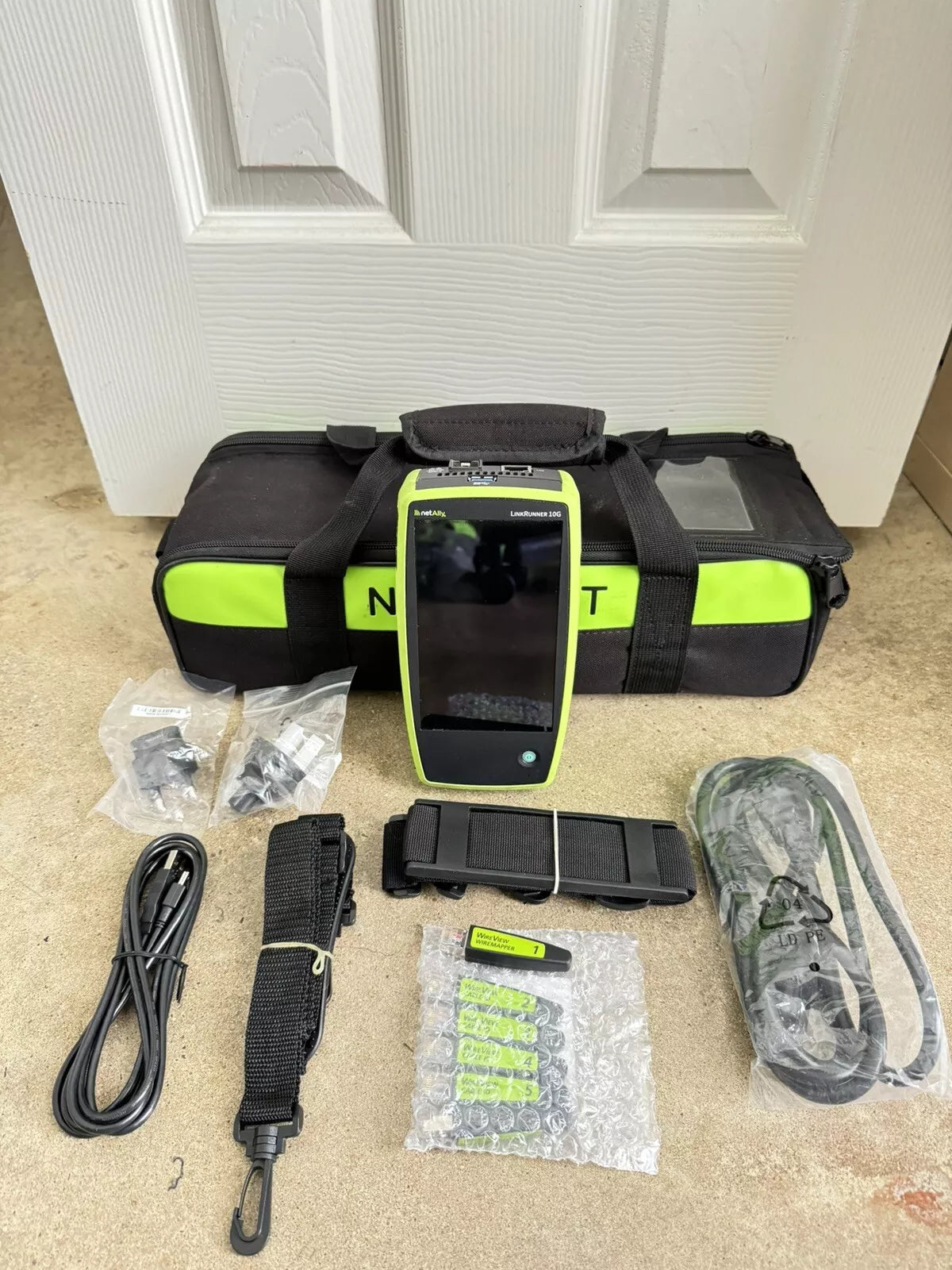 NetAlly LR10G-100 KIT LinkRunner 10G Professional Kit