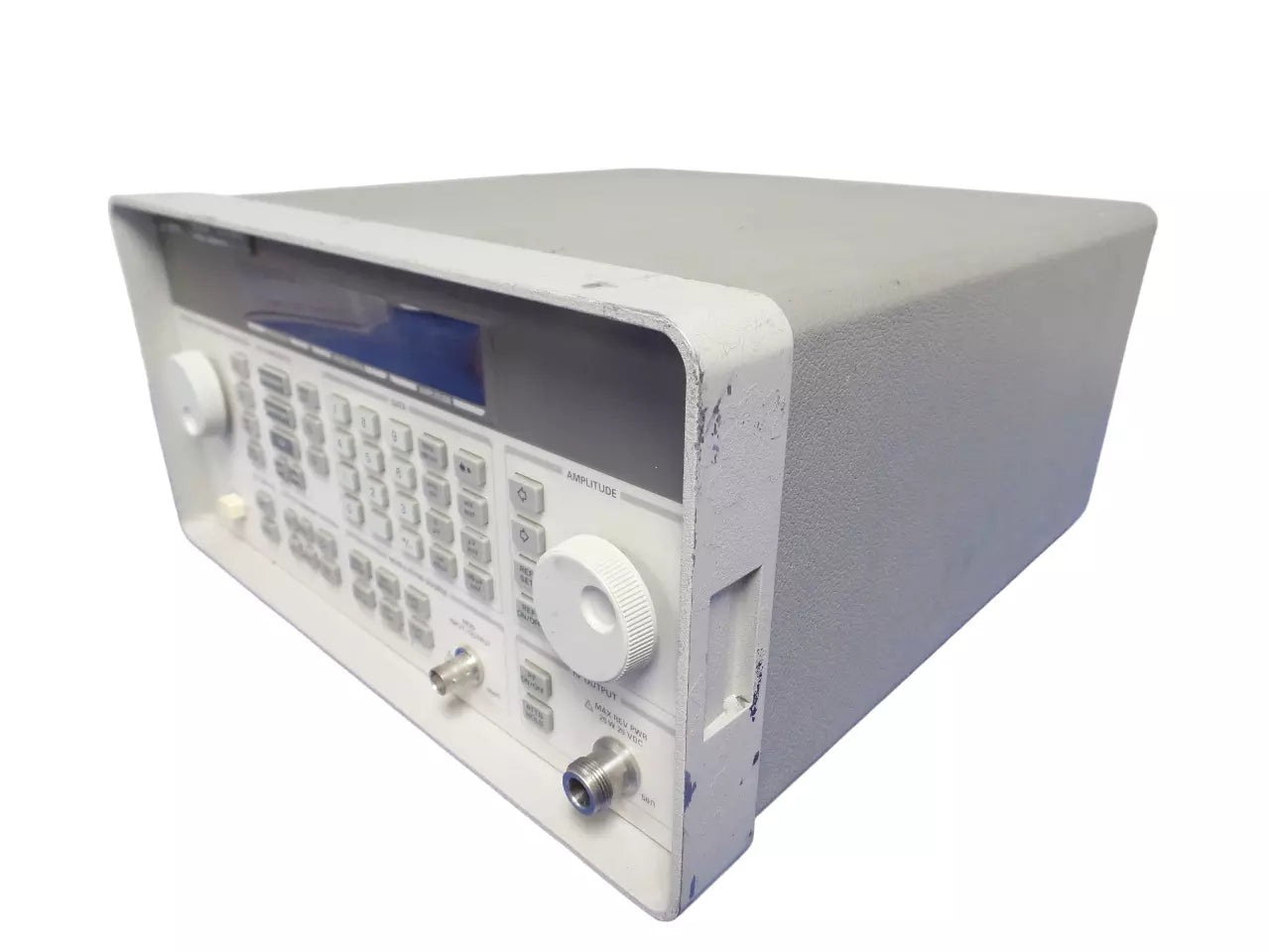 Agilent 8648B Signal Generator with 1E2-1E5-1E6-1EA Options
