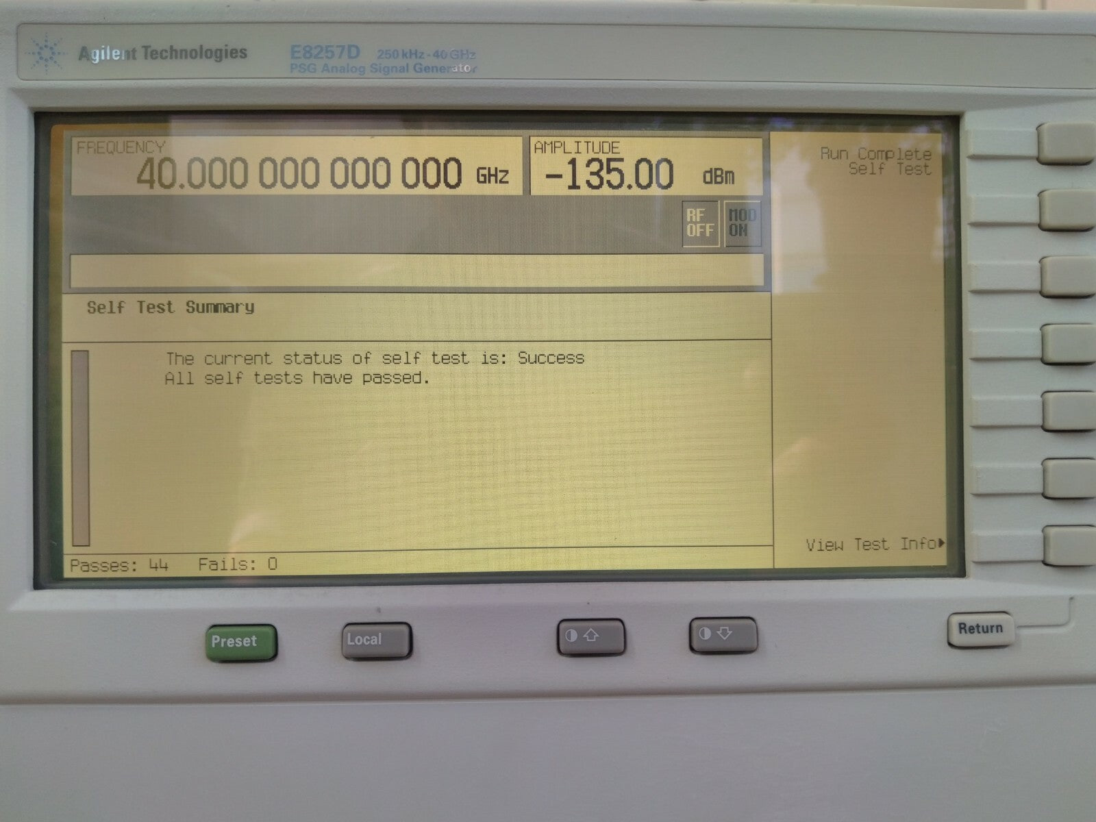 Agilent E8257D Microwave Signal Generator 250KHz-40GHz