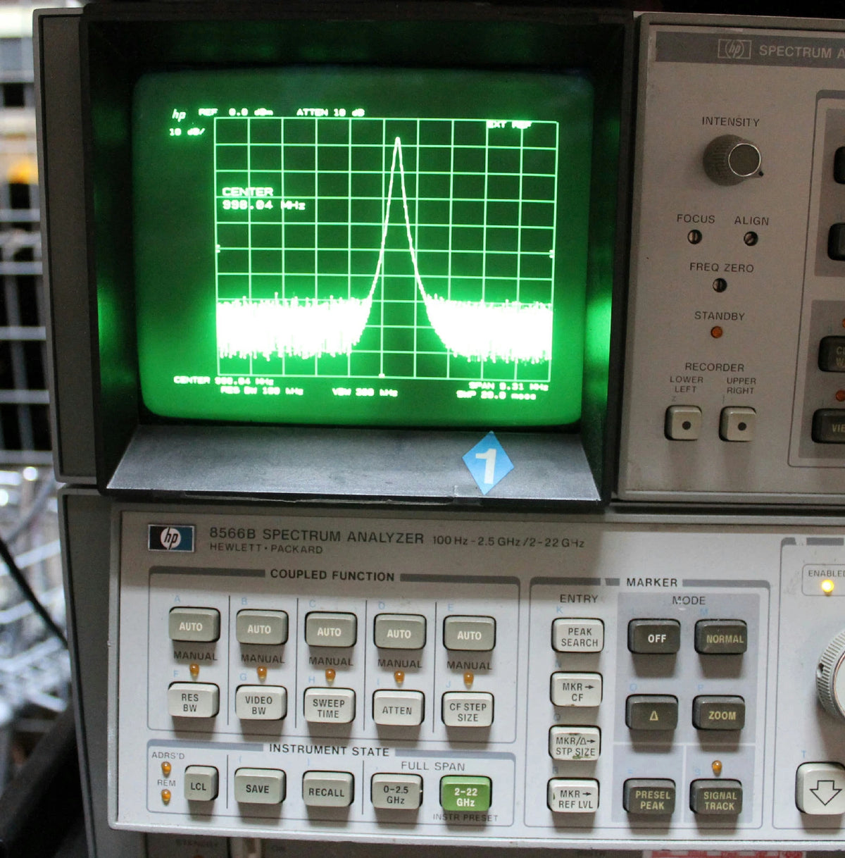 HP/Agilent 8350A Sweep Oscillator w HP 83522A RF Plug-In 10 MHz - 2.4 GHz