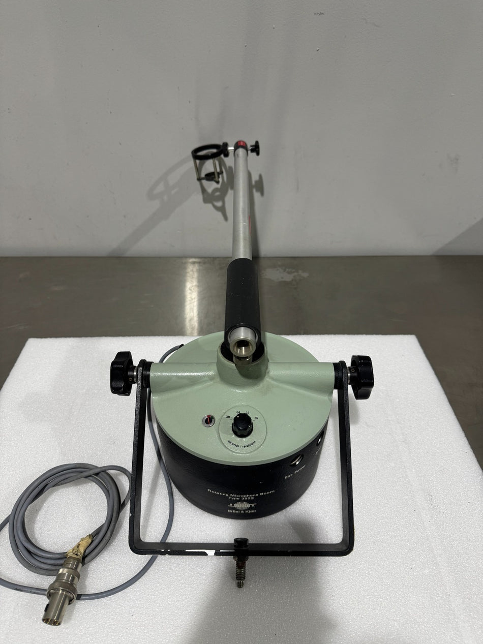 3923 Rotating Microphone Boom by Bruel & Kjaer