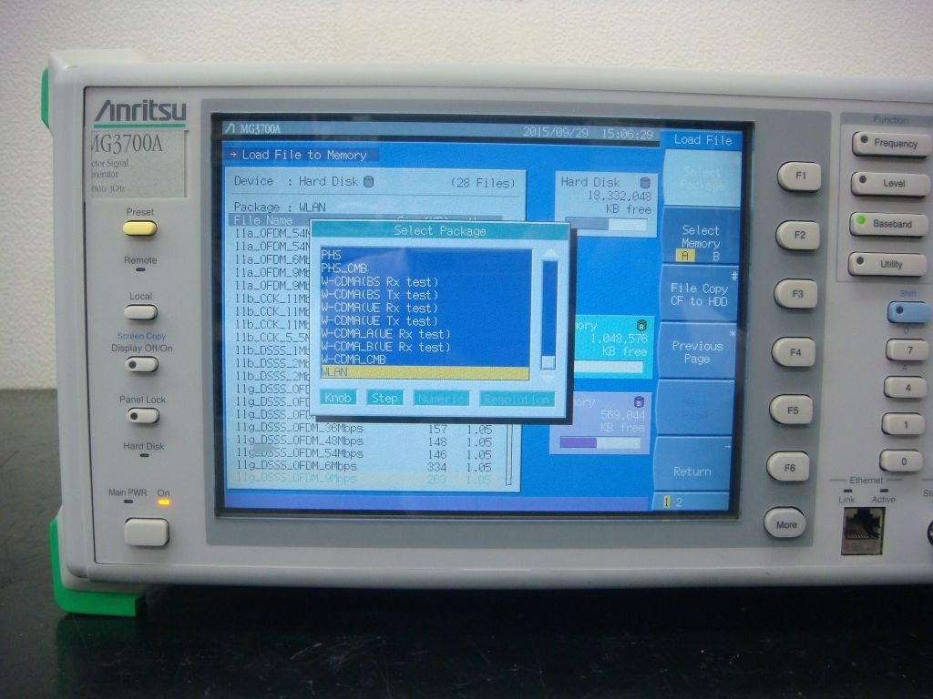 Anritsu MG3700 /021 Vector Signal Generator