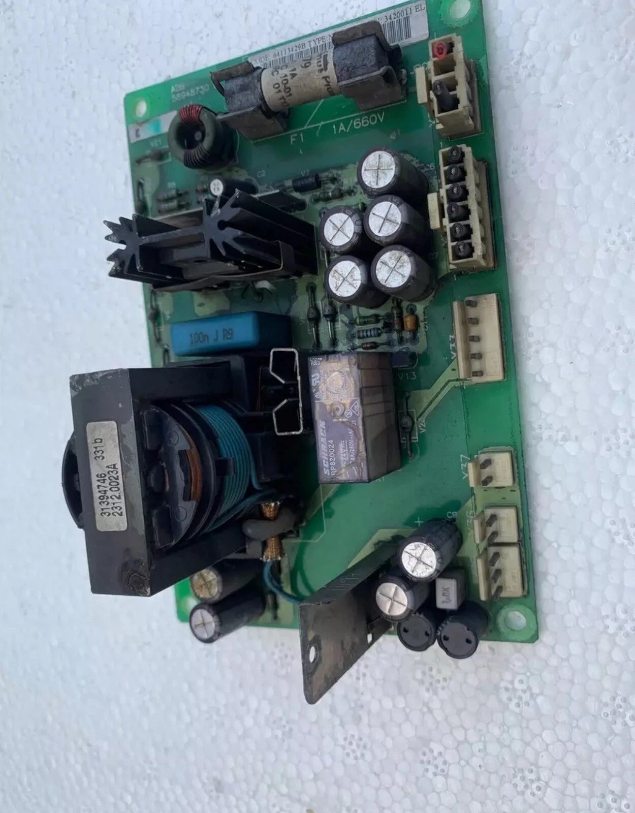 Compact NPOW-62C Power Generator for Outdoor Activities