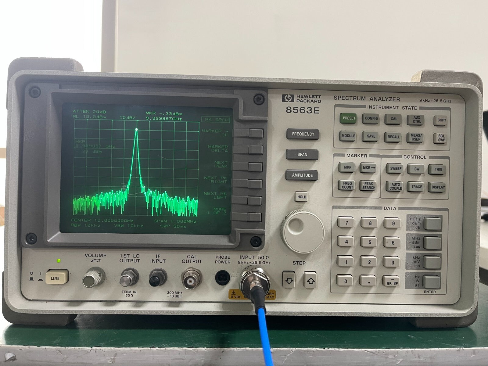 HP Agilent 8563E spectrum analyzer 9KHz to 26.5GHz w/ 85620A_00356 - XG eqpt