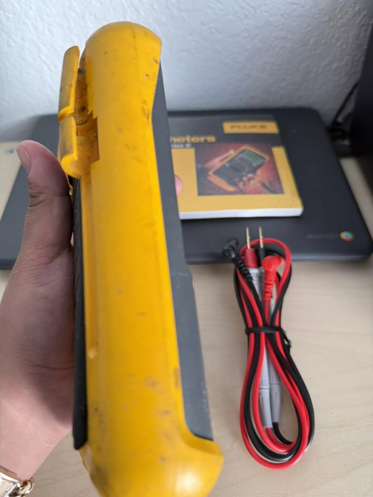 FLUKE 87 III True RMS Multimeter with Leads & Manuals - Fast Shipping