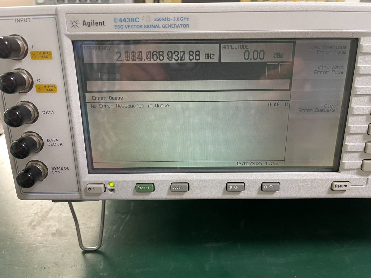 Agilent E4438C ESG Vector Signal Generator 250kHz-3GHz w/001,005,401,503 _0160 - XG eqpt