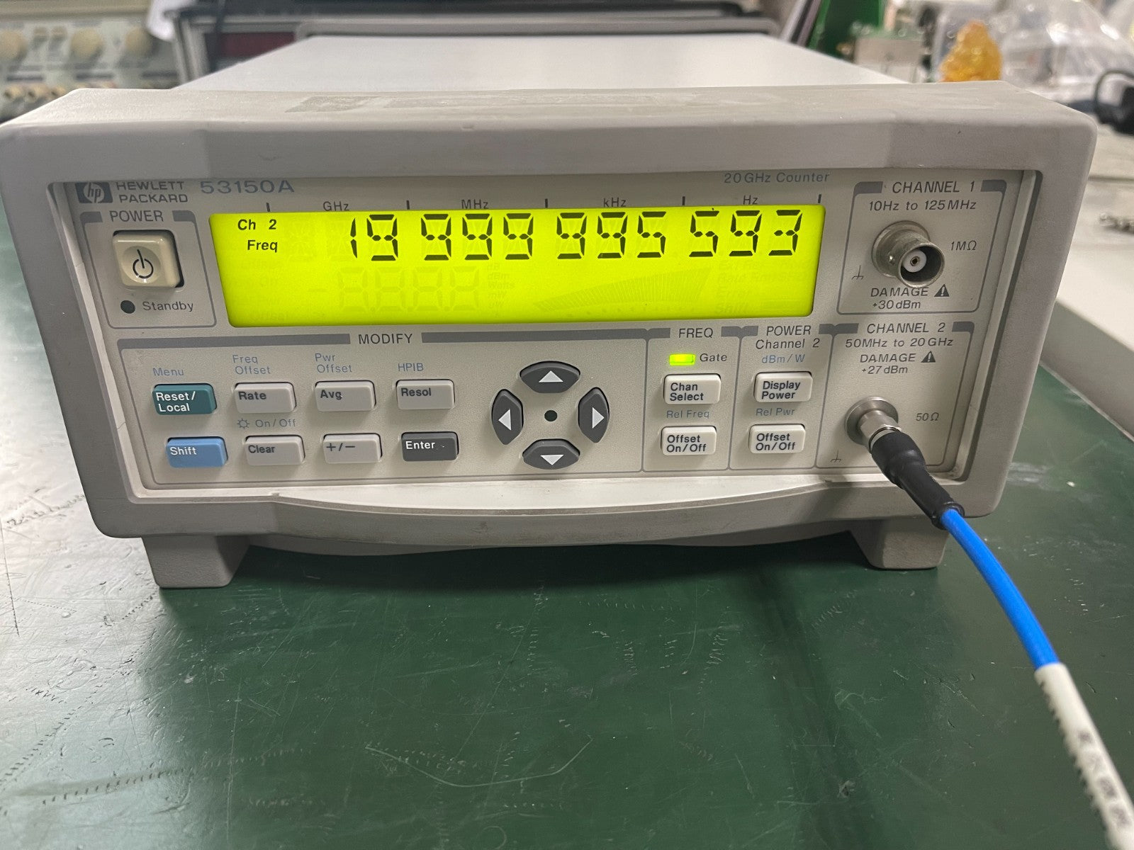 HP Agilent 53150A 10Hz-20GHz CW Microwave Frequency Counter _0824