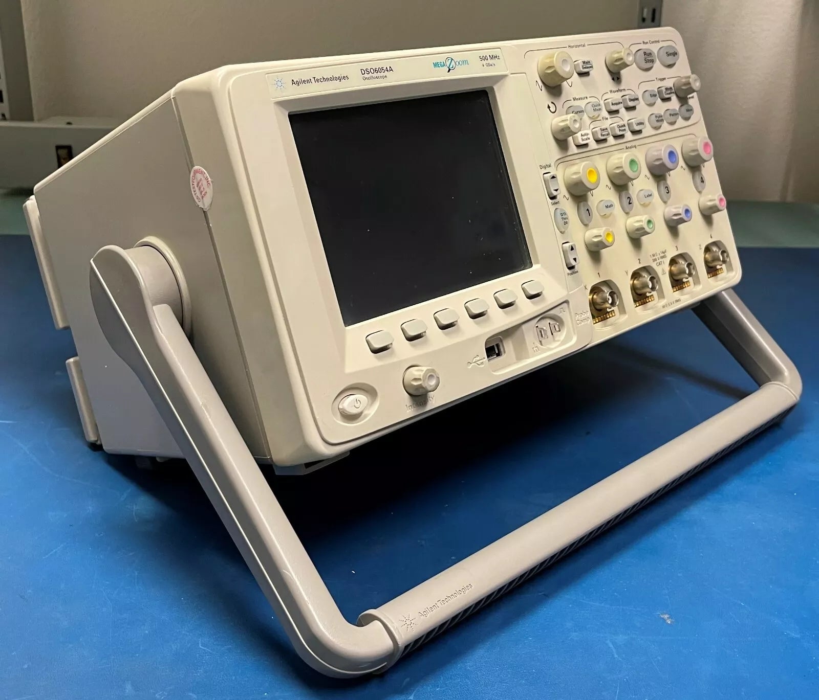 Agilent Keysight DSO6054A Oscilloscope 4-Channels 500MHz MSO/mem8M/E00