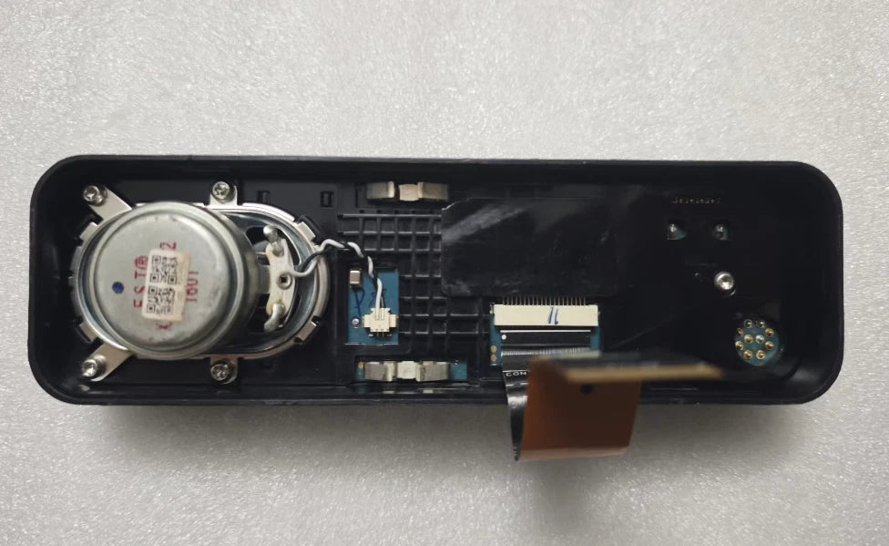 Motorola XiR M8668i car radio panel