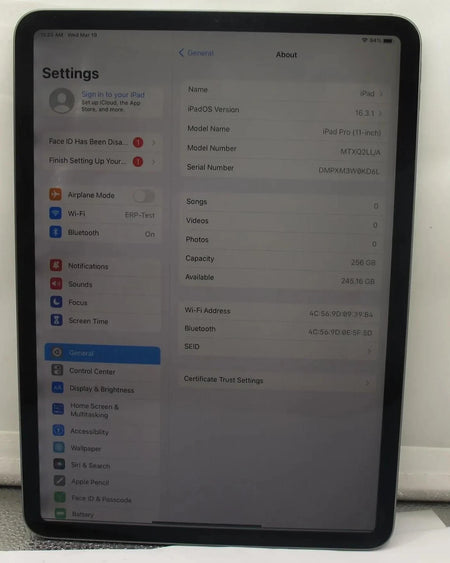 Apple iPad Pro 1st Generation A1980 256GB 11-in Wi-Fi - MTXQ2LL/A