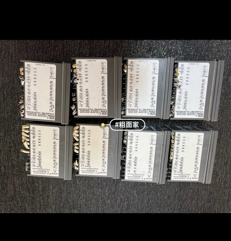 Yokogawa UT32A-010-11-0 0 Controller