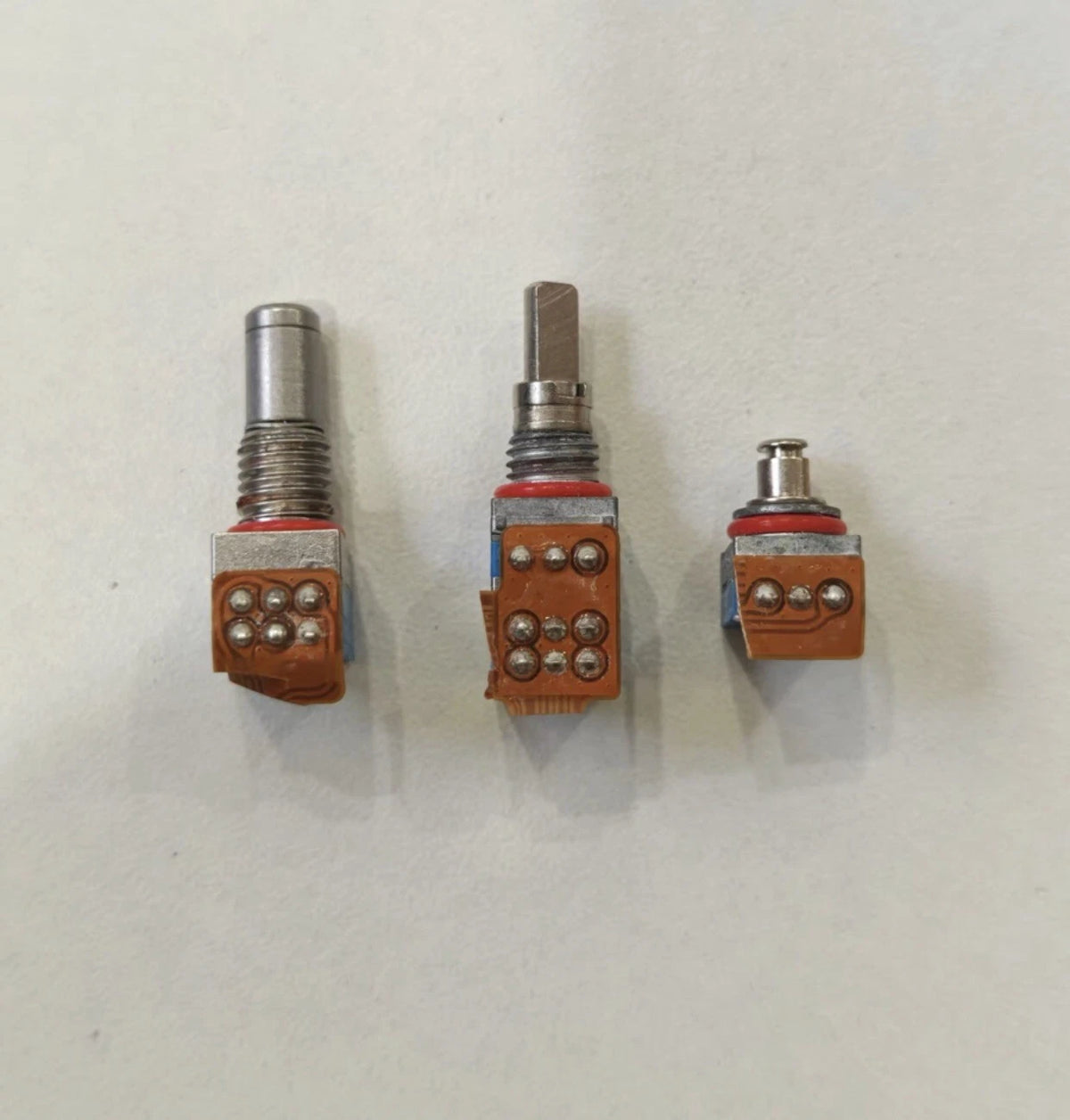 APX6000/7000/8 000/6000XE/700 0XE/8000xe/800 0H/8000HXE potentiometer switches