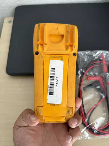 FLUKE 177 True RMS Multimeter with Lead Set - Tested