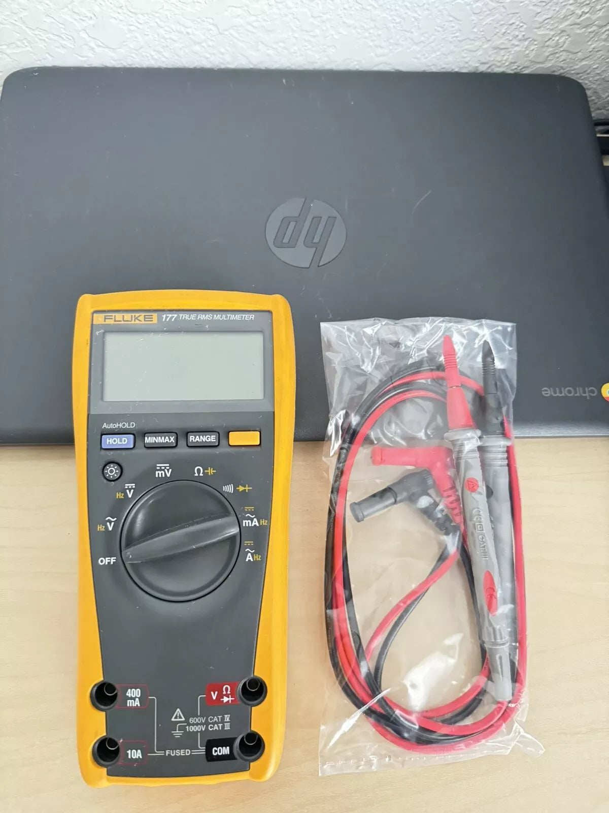 FLUKE 177 True RMS Multimeter with Lead Set - Tested
