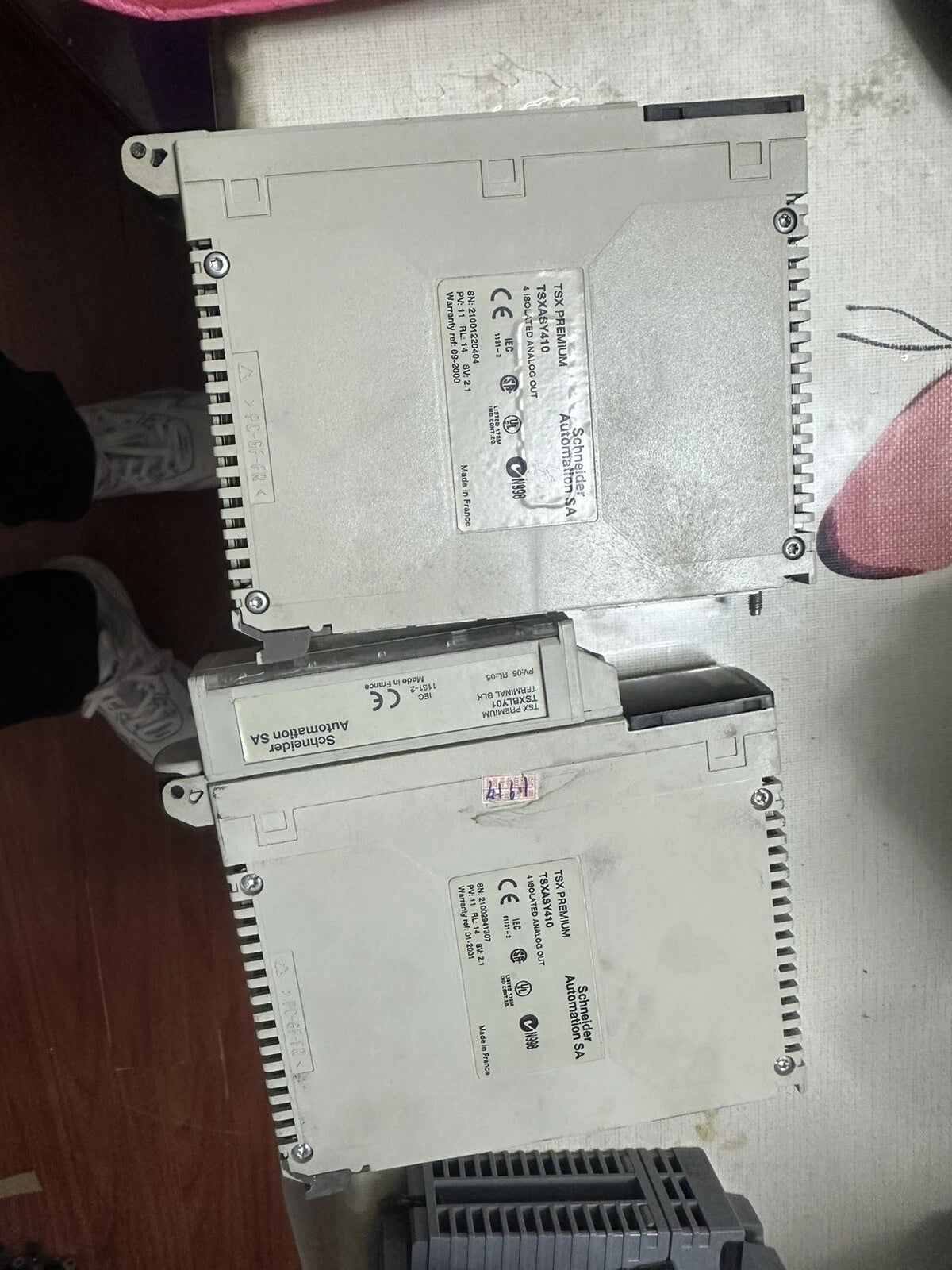 Modicon Premium TSXASY410 with 4-Product Extension Module