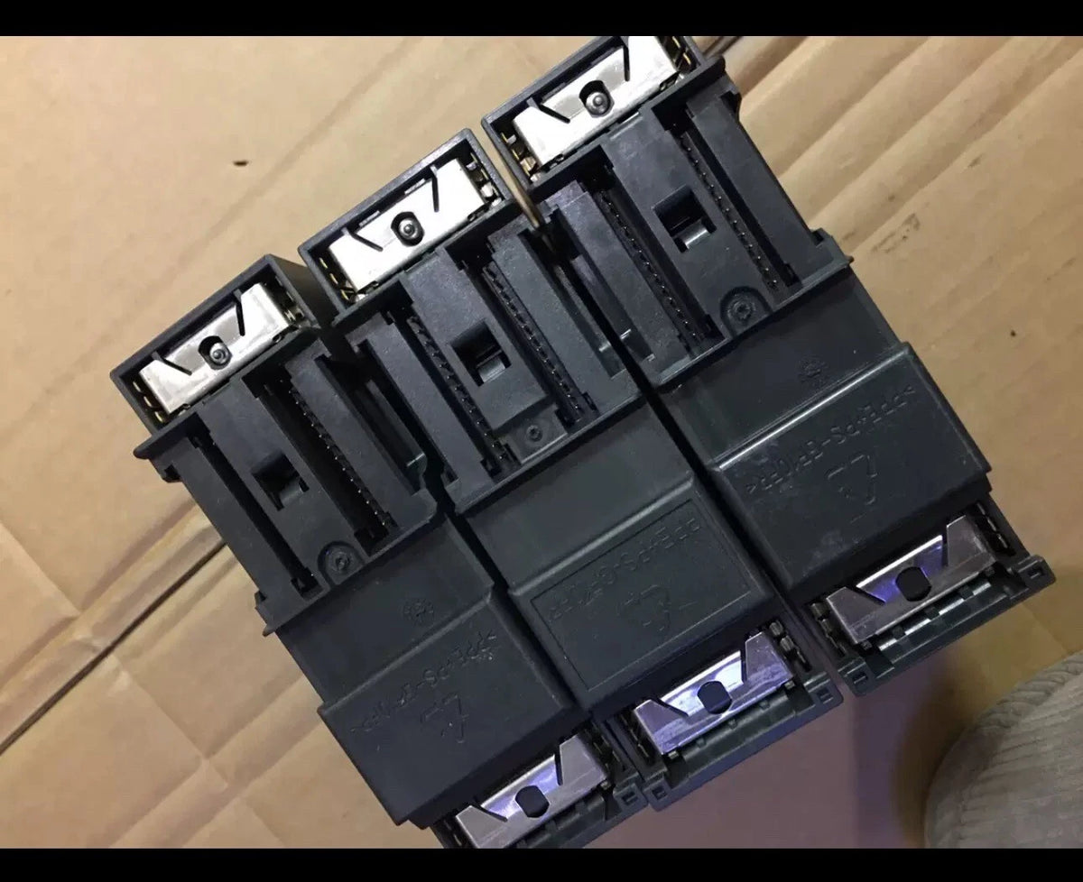 Siemens 6ES7 321-1BL00-0AA0 Module for Industrial Automation