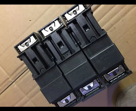 Siemens 6ES7 321-1BL00-0AA0 Module for Industrial Automation