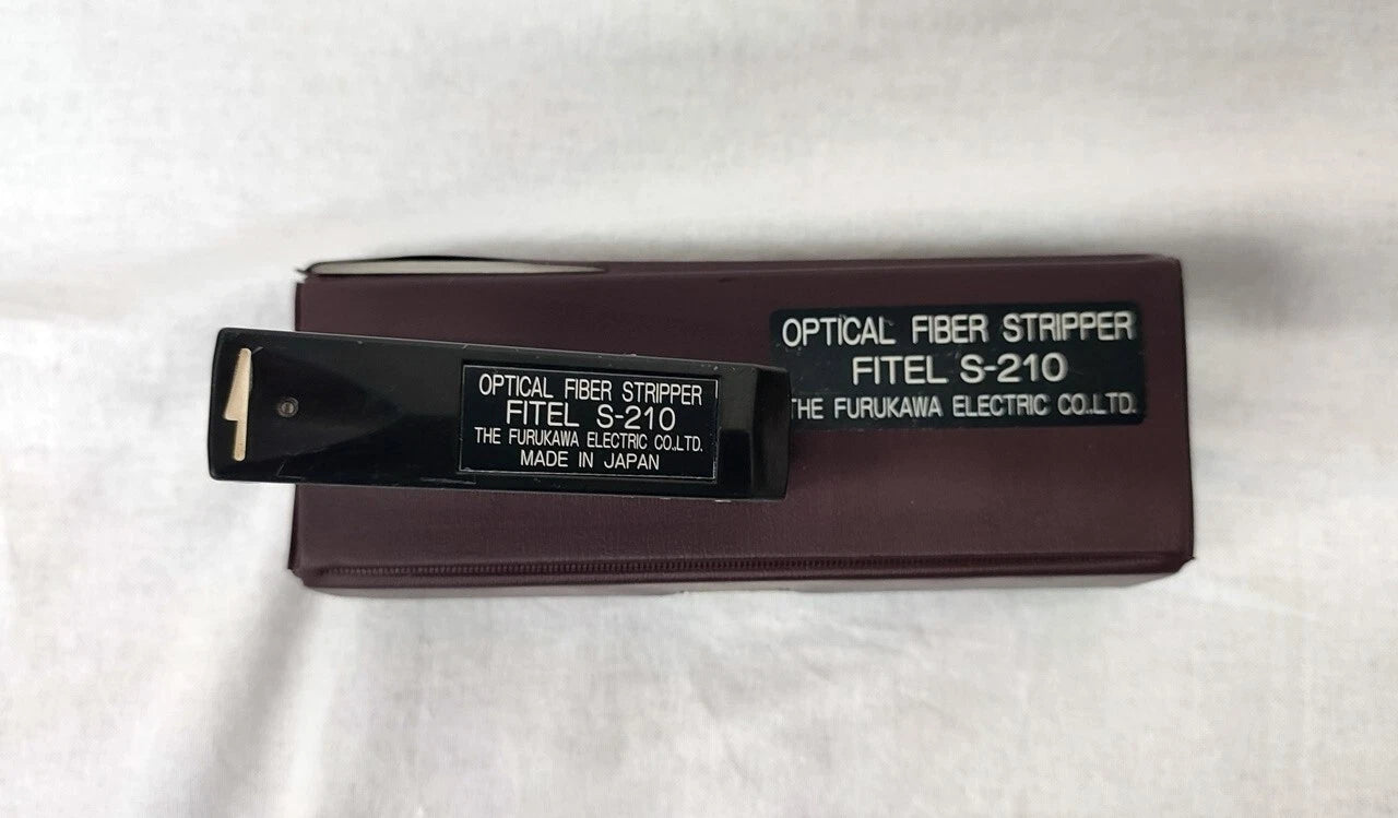 Fujikura FSM-17R Ribbon Fiber Fusion Splicer