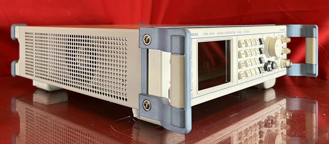 Rohde & Schwarz SMB100M-B102 RF and Microwave Signal Generator