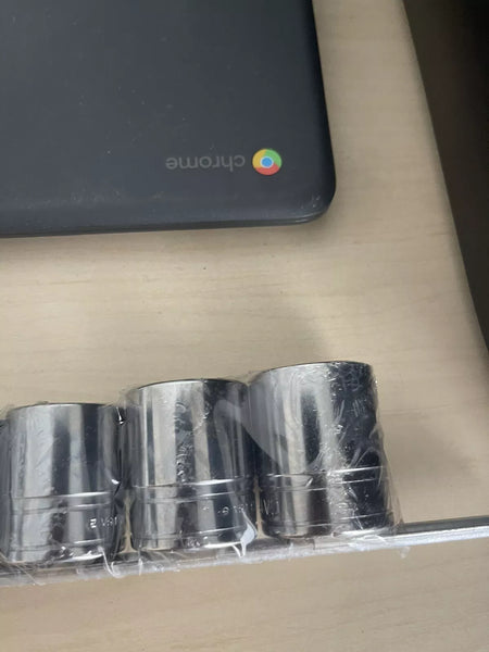 CAT/Snap-On Metric 12 Piece Socket Set - New