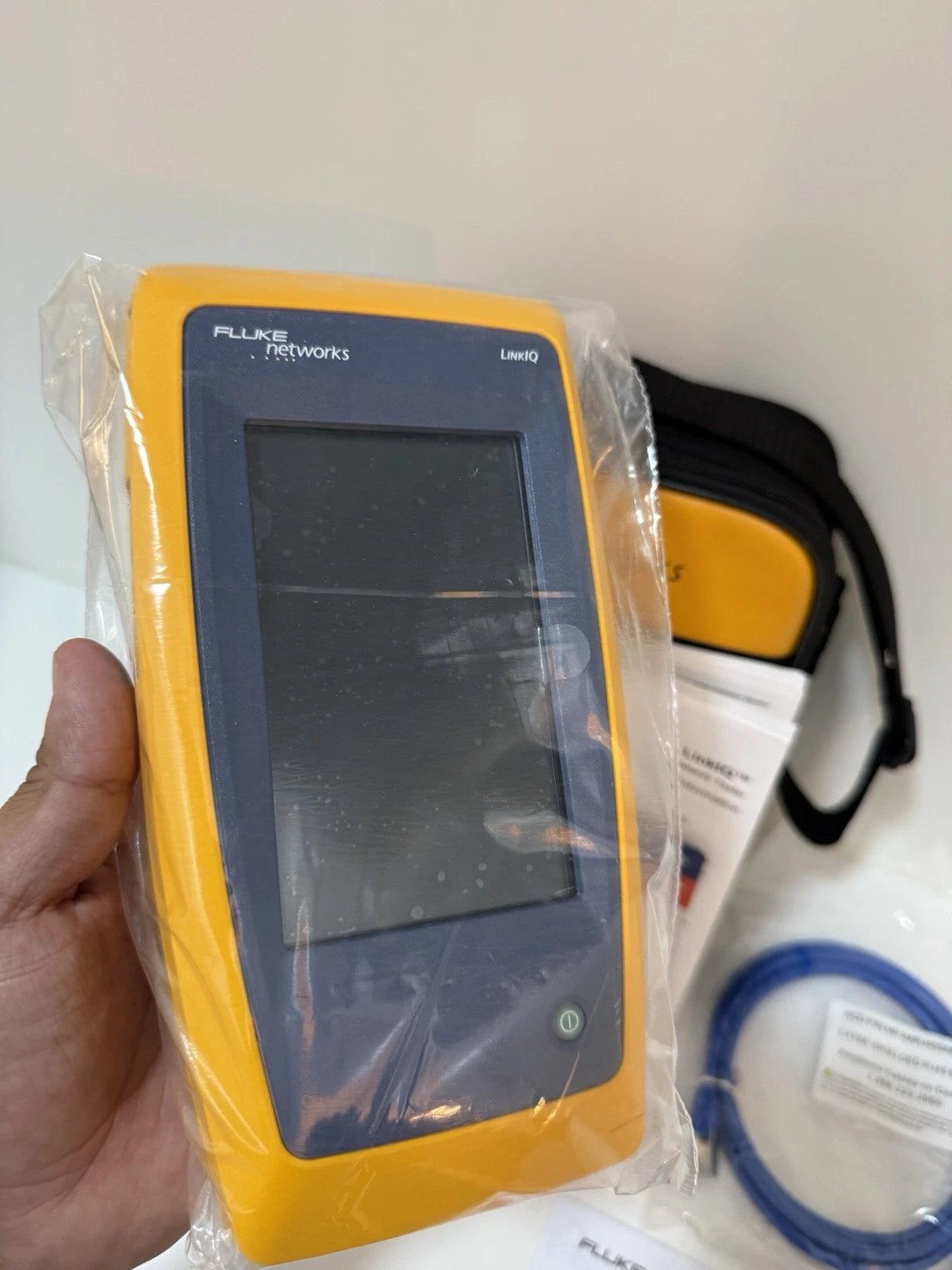Fluke Networks LinkIQ Cable + Network Tester (LIQ100) - Next Day Shipping
