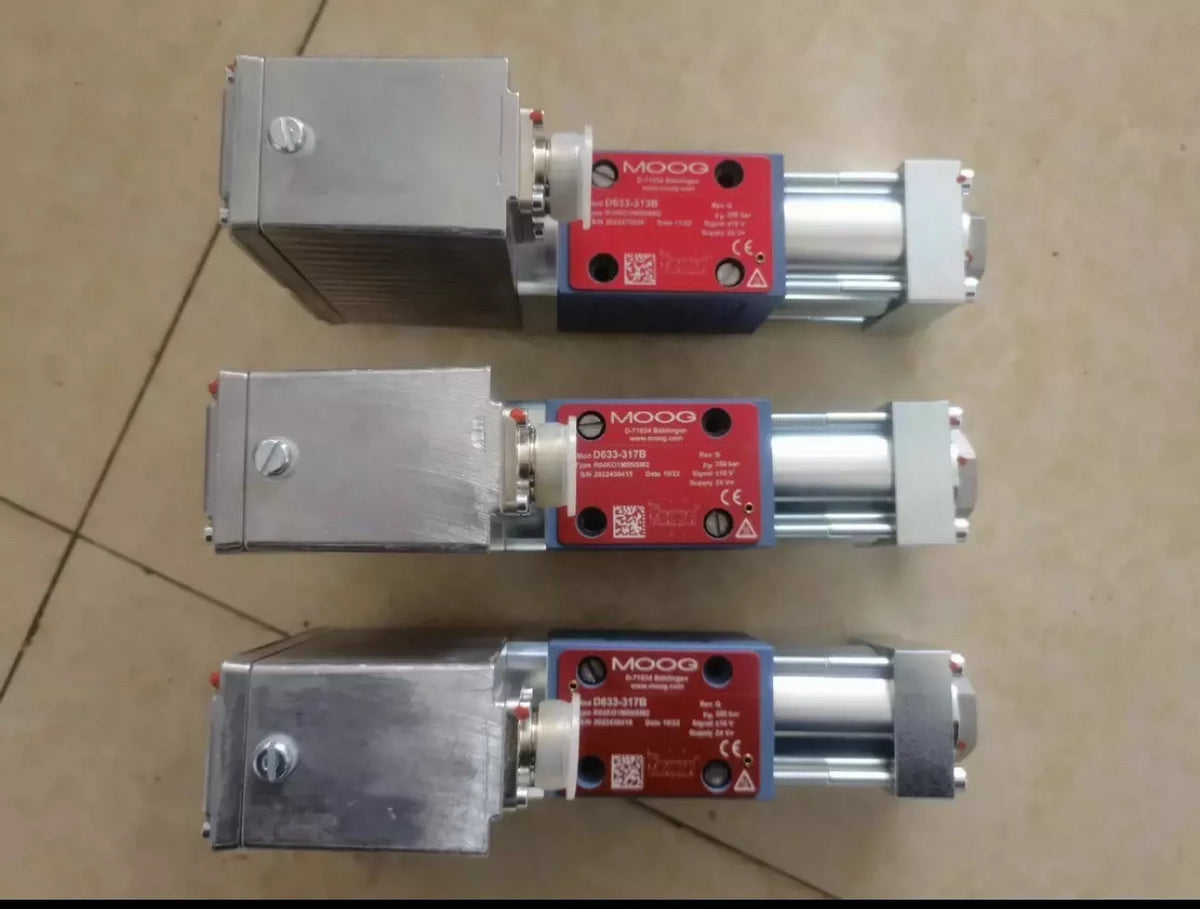 Moog D633-313B Control Valve: Hydraulic Valve for Industrial Applications